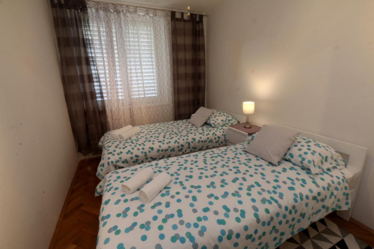 Apartment Mira Lapad