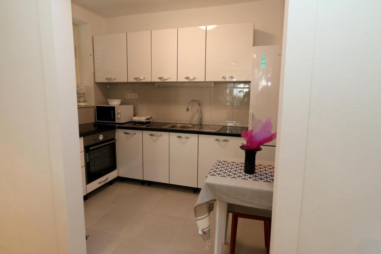 Mira Lapad Apartment